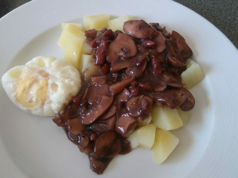 Cliquez pour zoomer ! Oeufs en meurette Thermomix par lefrapper