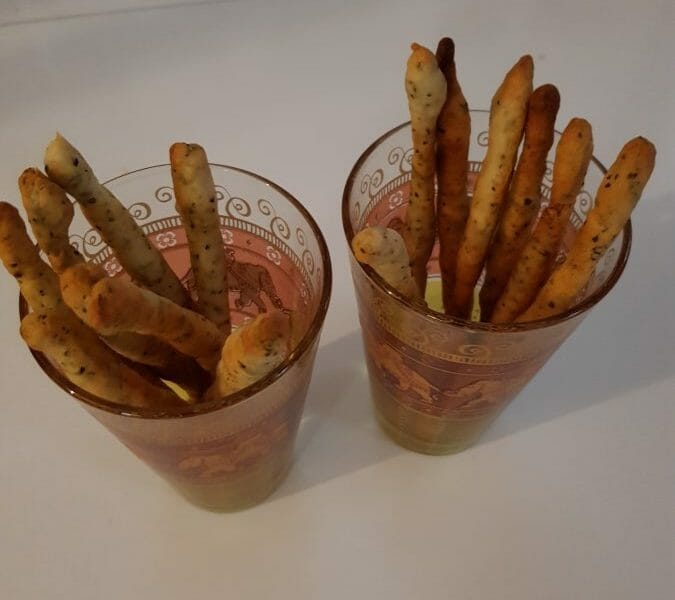 Cliquez pour zoomer ! Gressins parmesan basilic Thermomix par courantdair