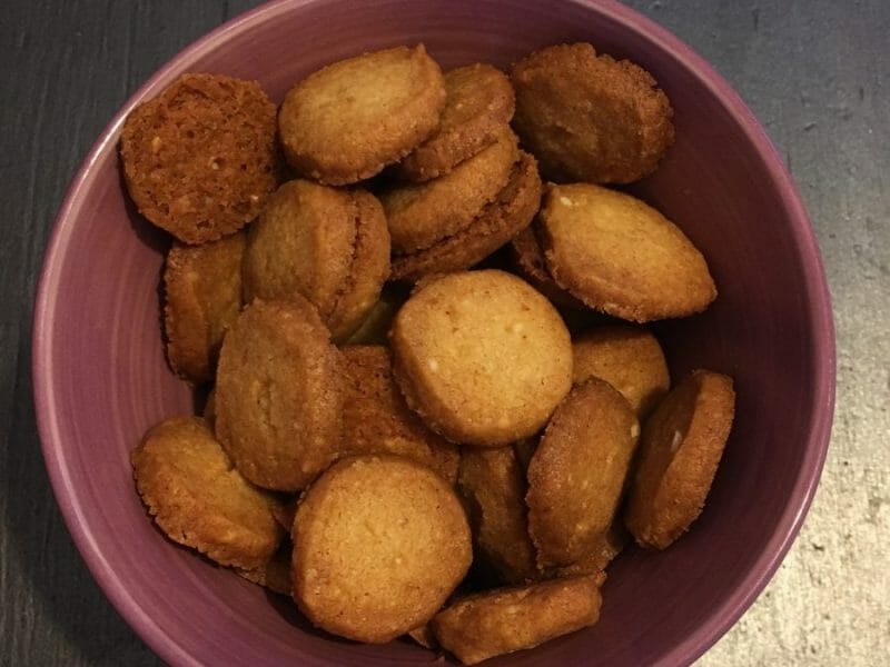 Cliquez pour zoomer ! Sablés au parmesan Thermomix par zaz74