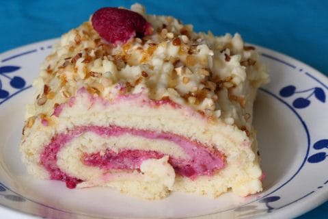 Cliquez pour zoomer ! Bûche de Noël framboises et chocolat blanc Thermomix par patie_2002