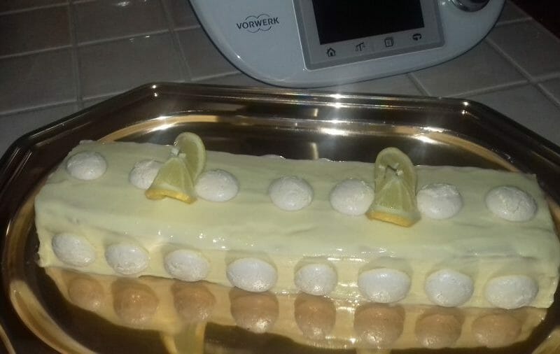 Cliquez pour zoomer ! Bûche au citron meringuée Thermomix par NOUCHKA