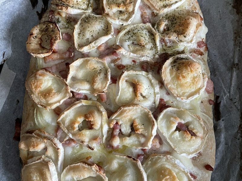 Cliquez pour zoomer ! Fougasse chèvre et lardons Thermomix par kity54