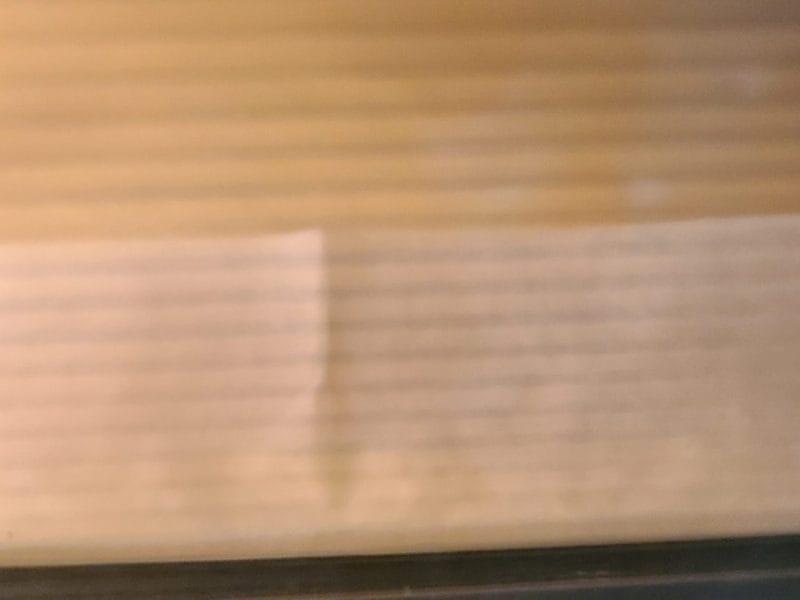 Cliquez pour zoomer ! Bûche pralinée aux éclats de noisettes caramélisés Thermomix par Jess1318