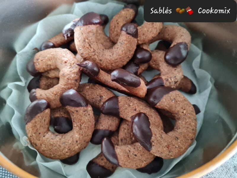 Cliquez pour zoomer ! Croissants noisettes et chocolat Thermomix par zoupette66