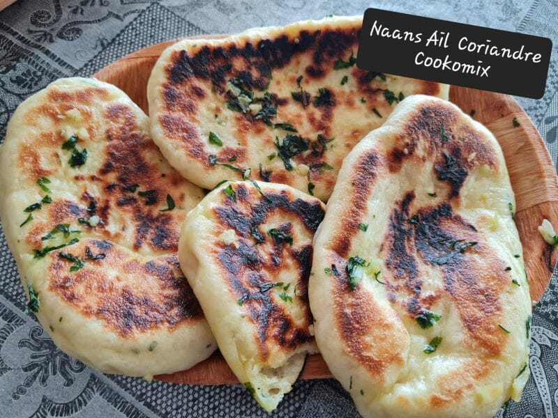 Cliquez pour zoomer ! Naans à l’ail et à la coriandre Thermomix par zoupette66