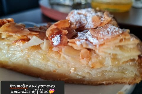 Cliquez pour zoomer ! Grimolle aux pommes et aux amandes Thermomix par zoupette66