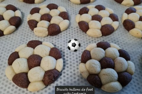 Cliquez pour zoomer ! Biscuits ballon de foot Thermomix par zoupette66