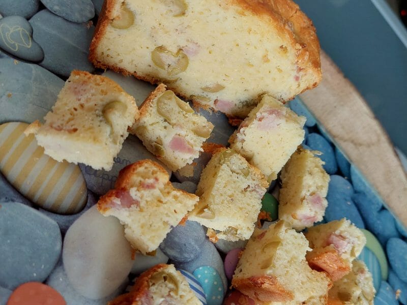 Cliquez pour zoomer ! Cake salé jambon fromage et olives Thermomix par michaele11