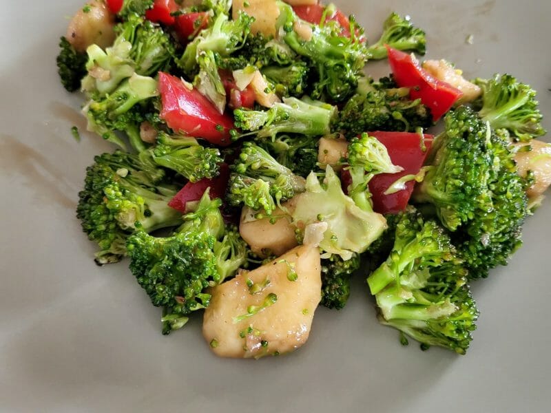 Cliquez pour zoomer ! Salade de brocolis Thermomix par heloise_48