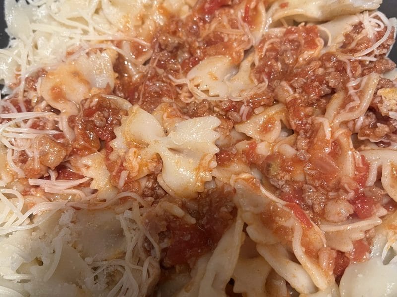 Cliquez pour zoomer ! Farfalle aux chipolatas Thermomix par elise2712