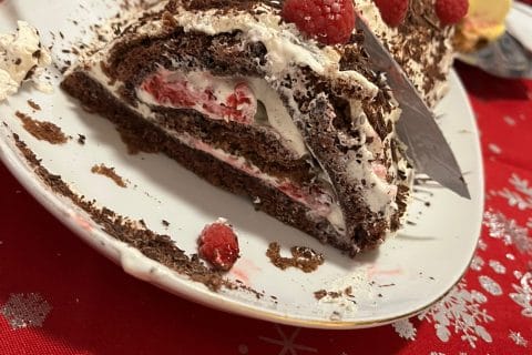 Cliquez pour zoomer ! Bûche forêt noire Thermomix par fabienne2277