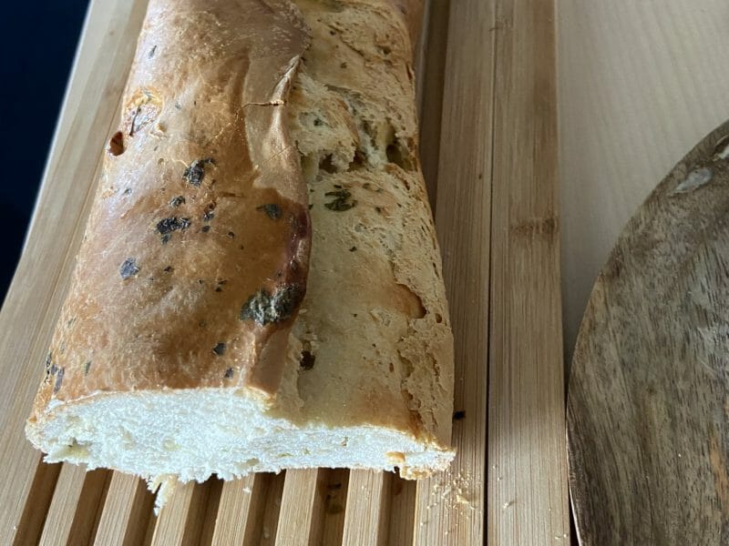 Cliquez pour zoomer ! Pain brioché roulé aux herbes Thermomix par mcra