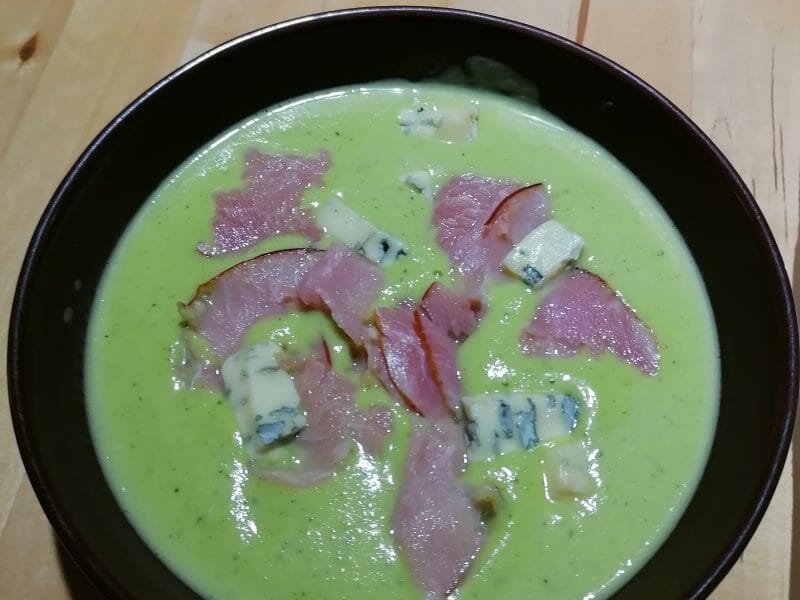 Cliquez pour zoomer ! Crème de courgettes à la fourme d’Ambert Thermomix par Pamela melba