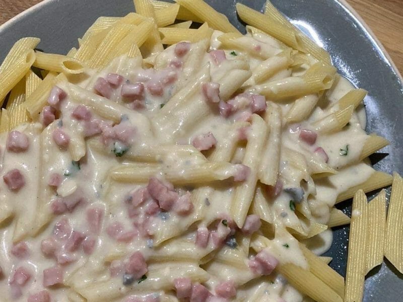 Cliquez pour zoomer ! Penne sauce quatre fromages Thermomix par Elise