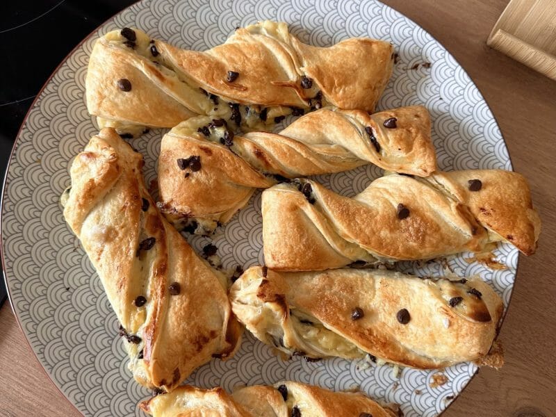 Cliquez pour zoomer ! Torsades crème pâtissière et pépites de chocolat Thermomix par Elise