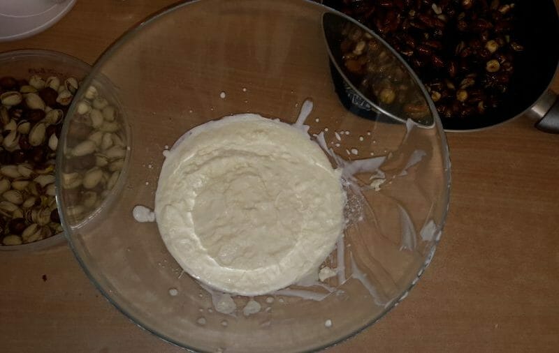 Cliquez pour zoomer ! Nougat glacé Thermomix par Hellodit