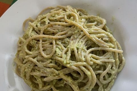 Cliquez pour zoomer ! Pâtes au pesto d’avocat Thermomix par ninikh