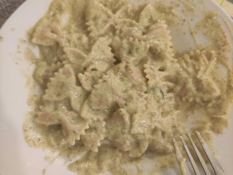 Cliquez pour zoomer ! Farfalle à la crème de courgettes Thermomix par heloise_49