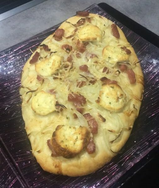 Cliquez pour zoomer ! Fougasse chèvre et lardons Thermomix par titi30340