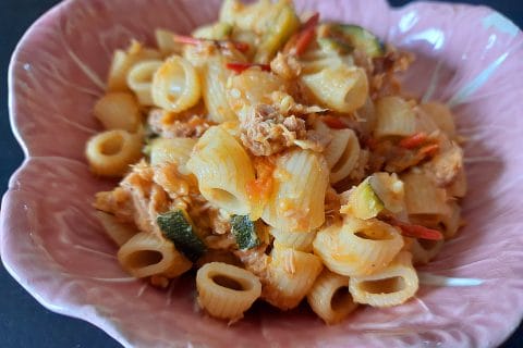Cliquez pour zoomer ! Salade de pâtes au thon, courgettes et tomates cerises Thermomix par BobbieRookmoot