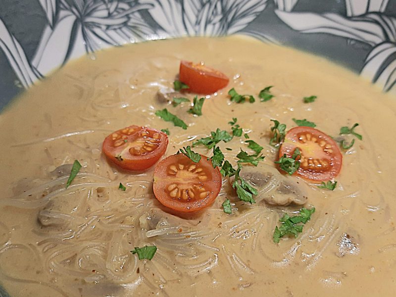 Cliquez pour zoomer ! Soupe curry-coco aux champignons Thermomix par BobbieRookmoot