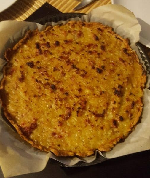 Cliquez pour zoomer ! Tarte aux oignons, lardons et moutarde douce Thermomix par Juju4740