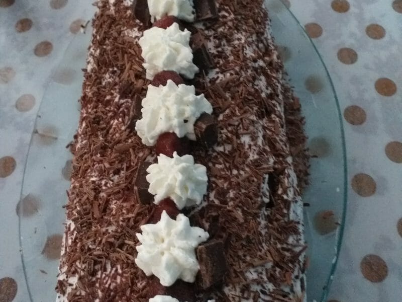 Cliquez pour zoomer ! Bûche forêt noire Thermomix par Isabellesomon
