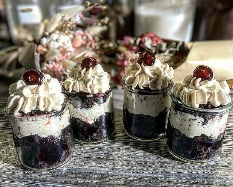 Cliquez pour zoomer ! Bûche forêt noire Thermomix par Emi lie