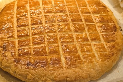Cliquez pour zoomer ! Galette des rois à la frangipane Thermomix par julie74600