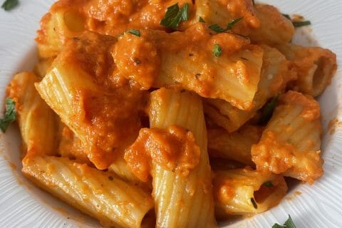 Cliquez pour zoomer ! Pâtes sauce rosée ail et basilic Thermomix par lhyana