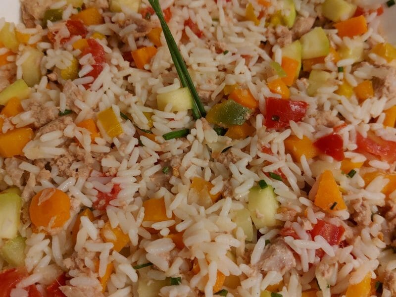 Cliquez pour zoomer ! Salade de riz au thon et aux légumes croquants Thermomix par aurore_503