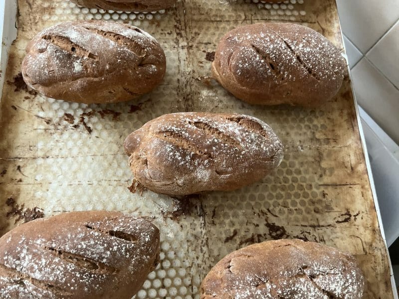 Cliquez pour zoomer ! Petits pains aux dattes Thermomix par LesdelicesdeKarine