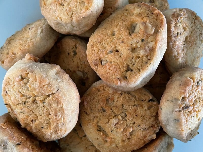 Cliquez pour zoomer ! Cookies noix et roquefort Thermomix par leya_5