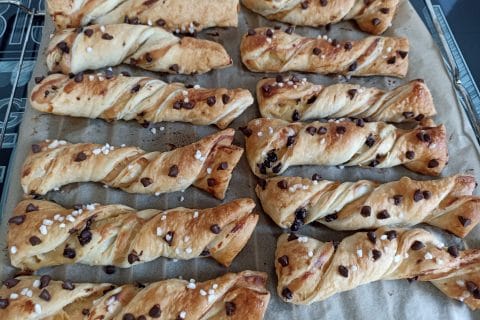 Cliquez pour zoomer ! Torsades crème pâtissière et pépites de chocolat Thermomix par alison_133