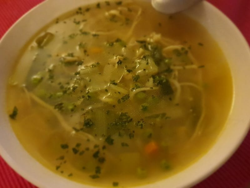 Cliquez pour zoomer ! Bouillon Chinois, poulet et poireaux Thermomix par Leoninad