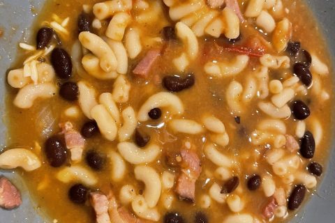 Cliquez pour zoomer ! Soupe aux haricots rouges et coquillettes Thermomix par Julie.T