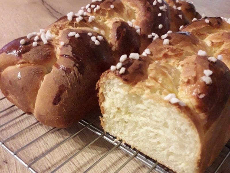 Cliquez pour zoomer ! Brioche tressée à la mie filante Thermomix par Anneflolo