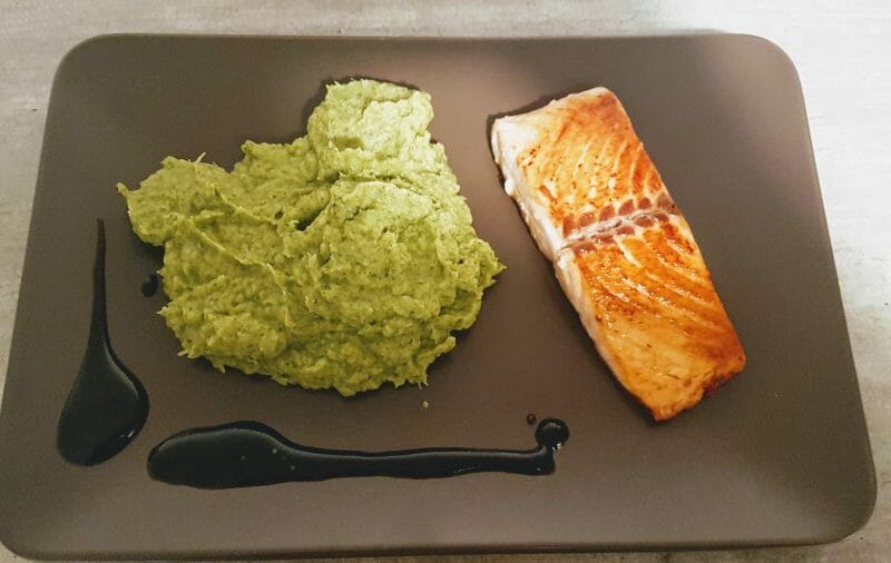 Cliquez pour zoomer ! Saumon sur purée de brocolis Thermomix par Carole