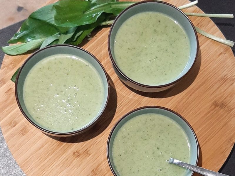 Cliquez pour zoomer ! Velouté à l’ail des ours Thermomix par Rose40