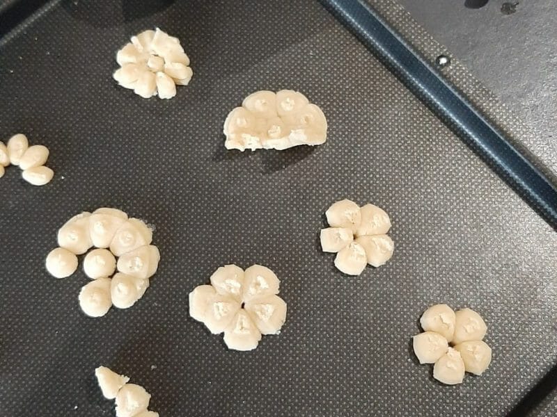 Cliquez pour zoomer ! Sablés à la presse à biscuits Thermomix par Rose40