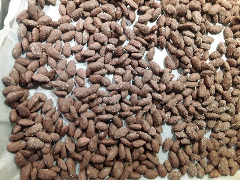 Cliquez pour zoomer ! Amandes au chocolat Thermomix par minnienath