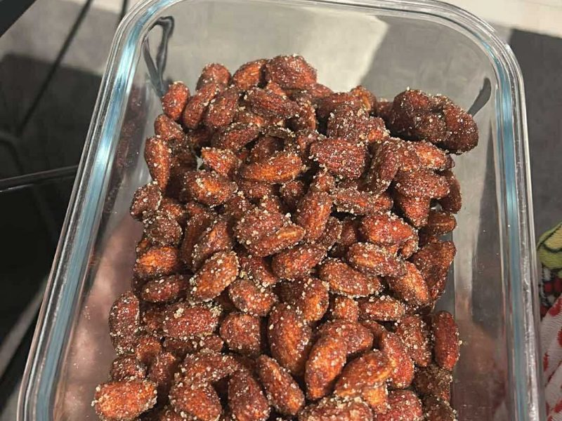 Cliquez pour zoomer ! Amandes grillées à la cannelle et au miel Thermomix par margotrose