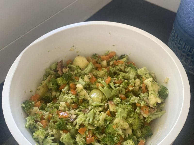 Cliquez pour zoomer ! Salade de brocolis Thermomix par gwadolina