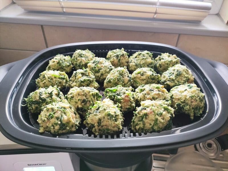 Cliquez pour zoomer ! Boulettes d’épinards et parmesan Thermomix par melanie_1052