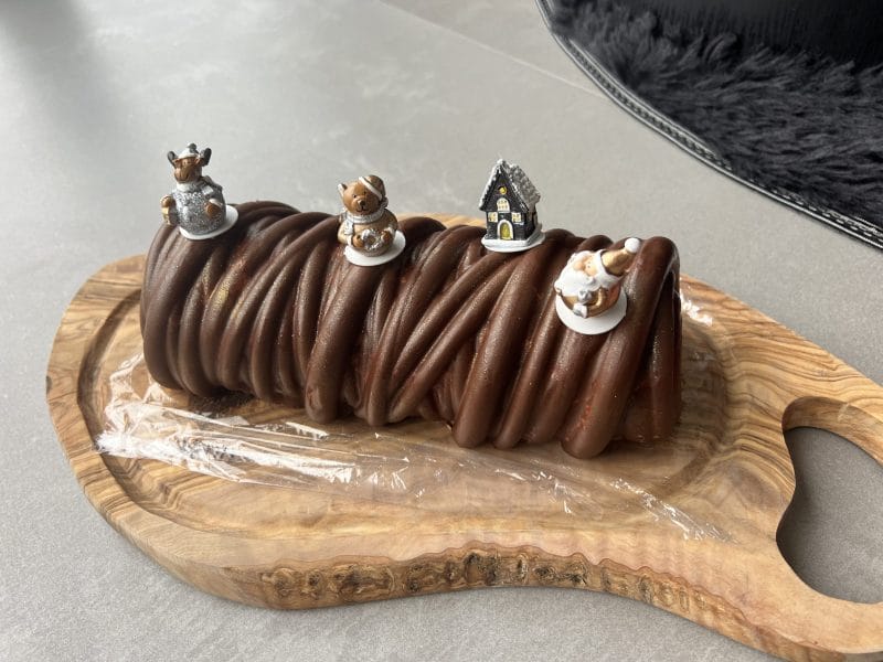 Cliquez pour zoomer ! Bûche Ferrero Rocher Thermomix par estelle_403
