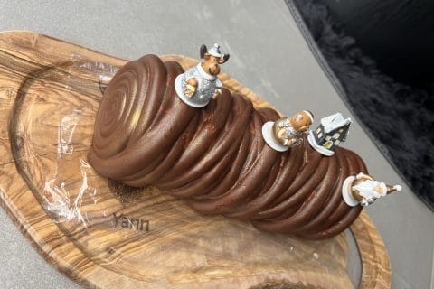 Cliquez pour zoomer ! Bûche Ferrero Rocher Thermomix par estelle_403