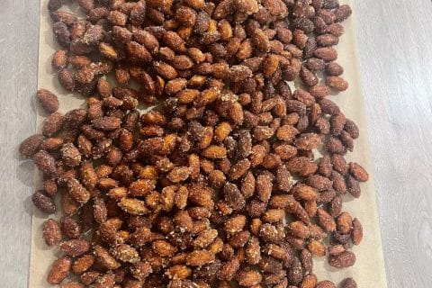 Cliquez pour zoomer ! Amandes grillées à la cannelle et au miel Thermomix par Alexperience