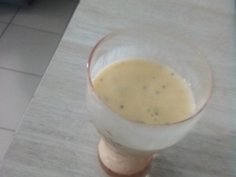 Cliquez pour zoomer ! Smoothie fruit de la passion et mangue Thermomix par stephanie_1353