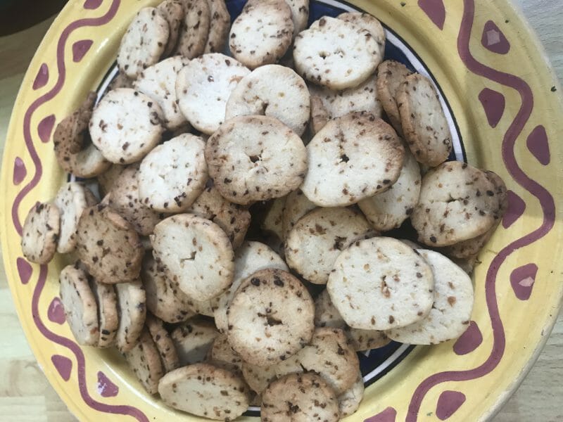 Cliquez pour zoomer ! Biscuits apéritif crème et oignon Thermomix par Sanworld