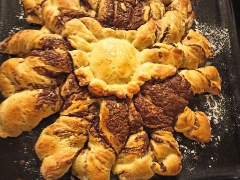Cliquez pour zoomer ! Brioche étoilée au Nutella Thermomix par gaelle_381